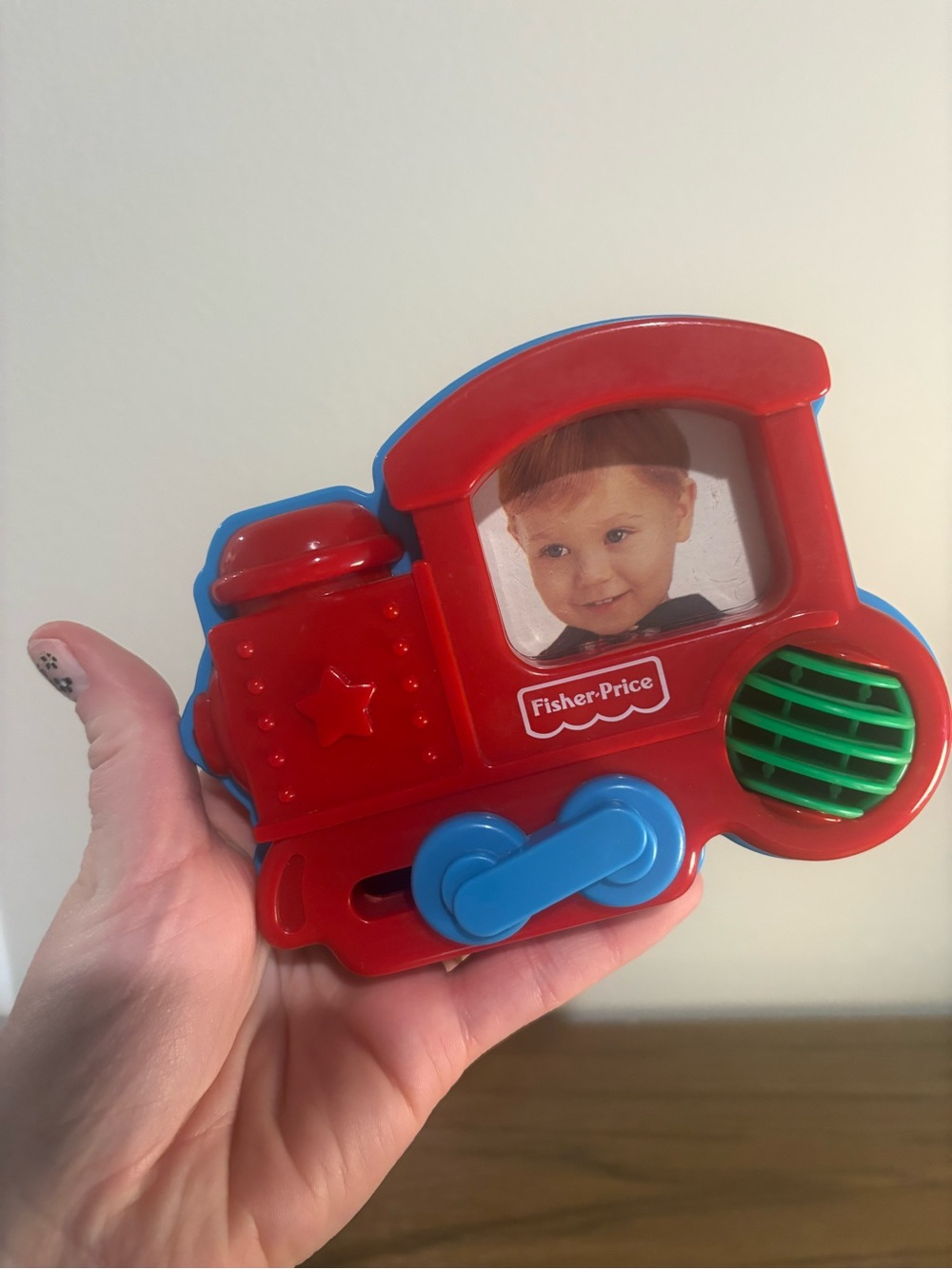 NEW Fisher-Price Vintage 1997 My Photo Train Engine Magnetic Photo Frame Red